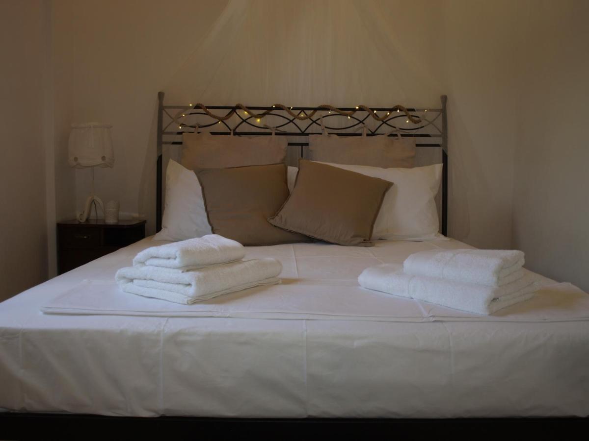 Ornos Seaside Blue Villas מראה חיצוני תמונה